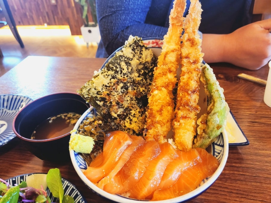 노랑통닭 경주안강점 사진 4