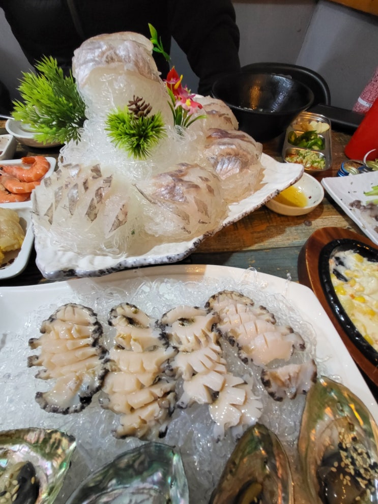  당분간은 삼거리횟집(부천 작동)