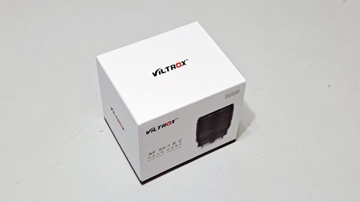 외형은 상당히 고급지다! 빌트록스 85mm f1.8 렌즈구입, 이것또한 대륙의 실수 외형은 상당히 고급지다! 빌트록스 85mm f1.8 렌즈구입, 이것또한 대륙의 실수