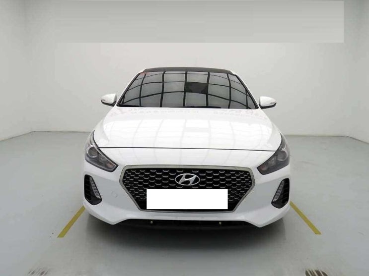  현대 i30 PD 중고차 깔끔한 세미 튜닝이 장점