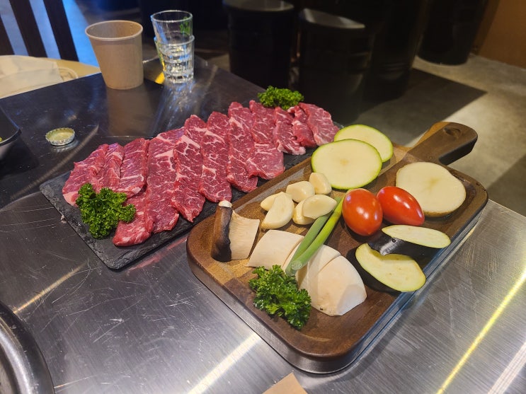  화성 동탄 맛집 / 동탄역 소고기 - 사거리고깃집 동탄역점