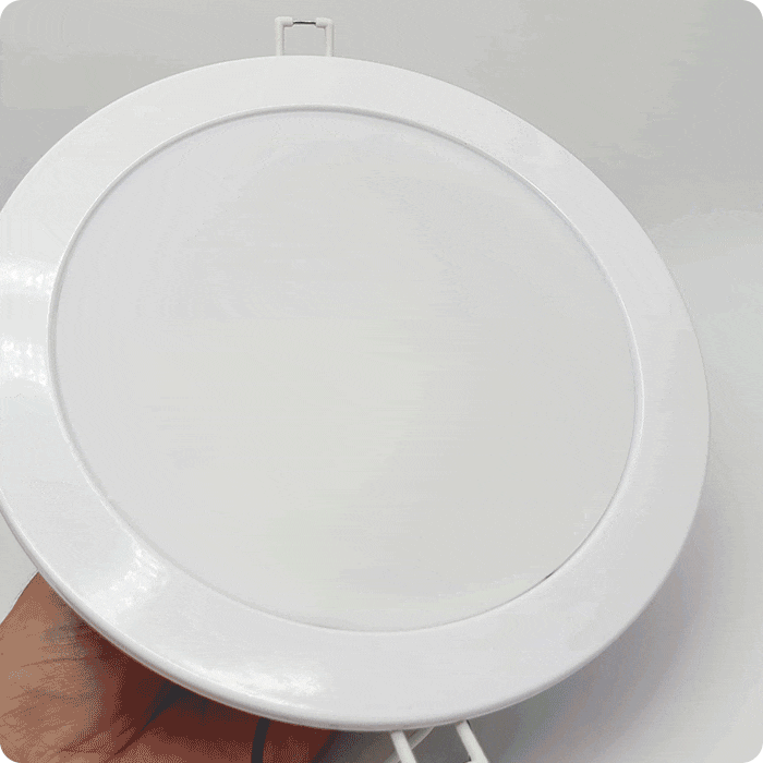 화장실 살균이 되는 다운라이트가 있다고? HCN 현대 스마트 LED 405 욕실 조명을 소개합니다.