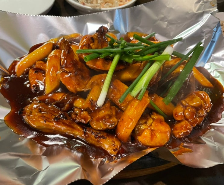  망원맛집 숯불 바베큐치킨 망원점에서 치맥 한 잔