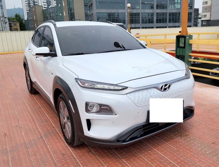  코나 전기차 중고 인기에 비결은 연비