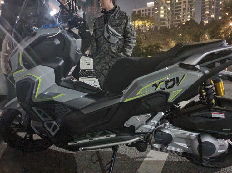  빅토리아 모토라드 XDV300 깔짝 타봄