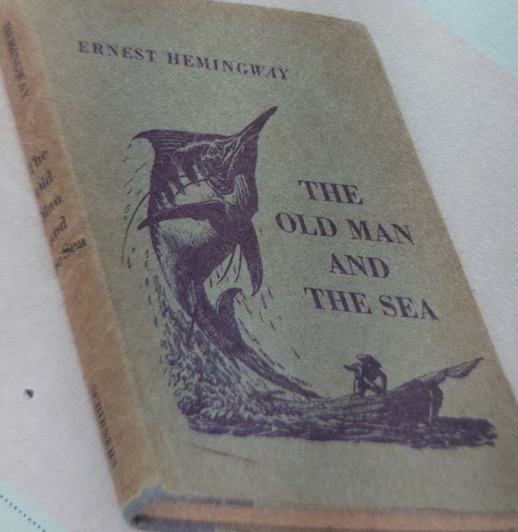 <소설> 노인과 바다 The old Man and The Sea 어니스트 헤밍웨이 <소설> 노인과 바다 The old Man and The Sea 어니스트 헤밍웨이
