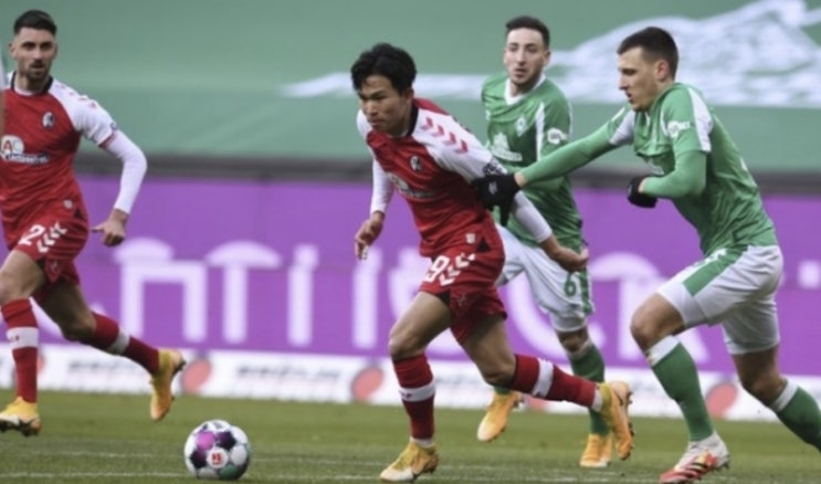 UEL 2022-23 UEFA 유로파리그 조별리그 5차전 프라이부르크 올림피아 낭트 카라바흐 츠르베나즈베즈다 트라브존스포르 페렌츠바로시 AS모나코 UEL 2022-23 UEFA 유로파리그 조별리그 5차전 프라이부르크 올림피아 낭트 카라바흐 츠르베나즈베즈다 트라브존스포르 페렌츠바로시 AS모나코