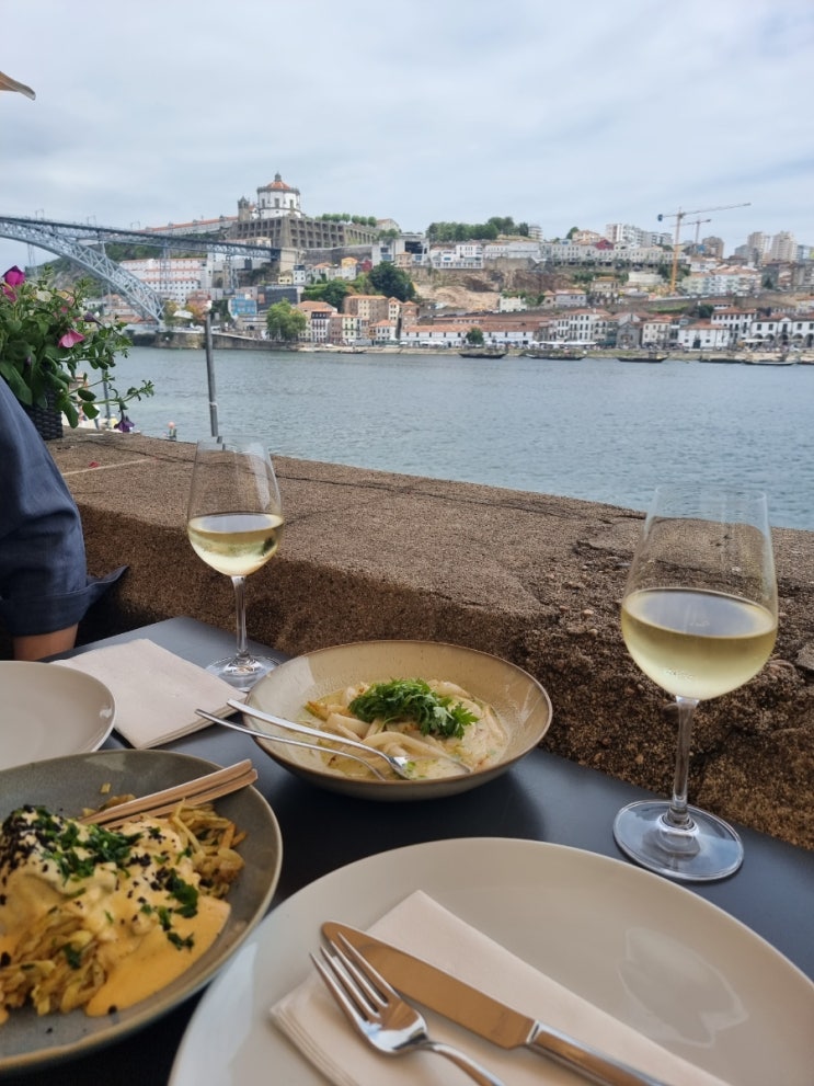  [신혼여행_5th] Day.2 포르투 맛집 - Muro do Bacalhau