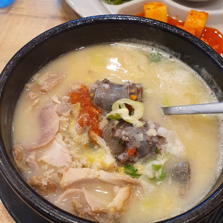 해운대맛집 _ 24시간 영업!! 밀양순대돼지국밥 야식,아침 추천!