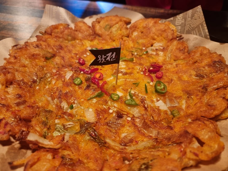  청라 전집 왔전 막걸리종류가 많아요