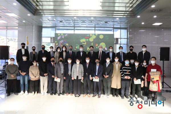  충북대, 연구중심대학 도약 '2022 CBNU 대학원 페어'