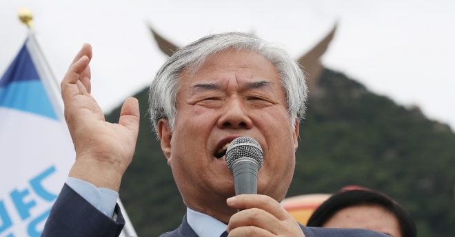  전광훈의 불법 서명운동으로 대한민국은 자멸할 것 (개인정보 무단 도용)