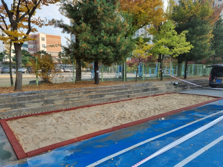  [날개스포츠] 양주칠봉초교 놀이터경계 교체, 고무경계 설치 작업