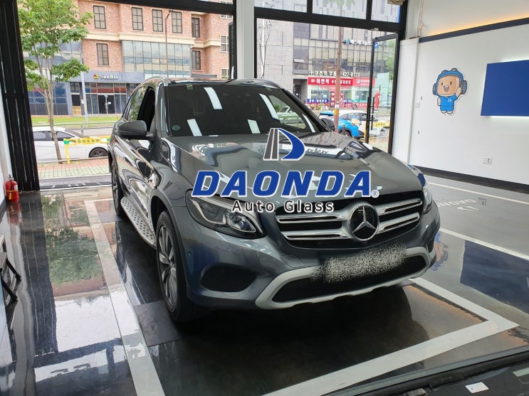  평촌자동차유리교체 벤츠 GLC350E 수입외제차 역시 다온다