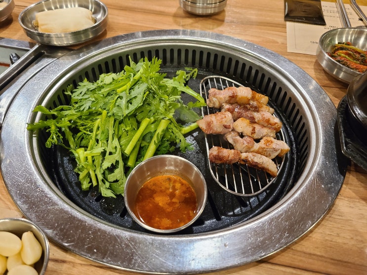  예약 없이는 못 먹는다는 용산 용리단길 고깃집 한담