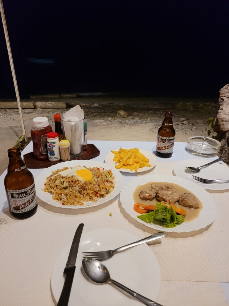  [Veranda] 모알보알 바닷가 앞 식당, 감튀가 맛있는 베란다와 마사지샵(가격)