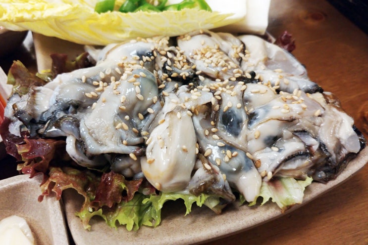  겨울 제철 석화 반각굴(하프셀) 생굴 차이와 알맞는 요리 해먹기