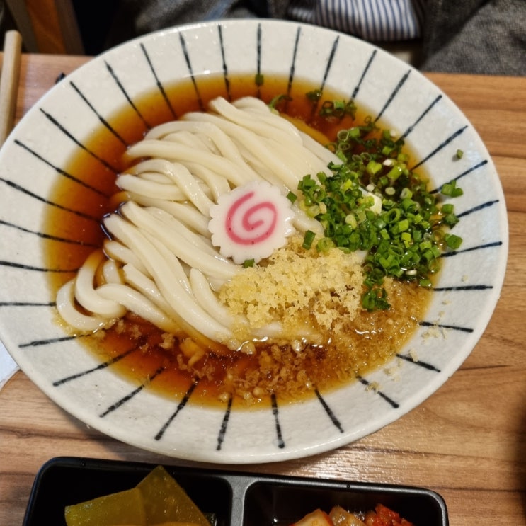 홍대 우동 <우동가조쿠>,  도톰한 면이 맛있는 우동