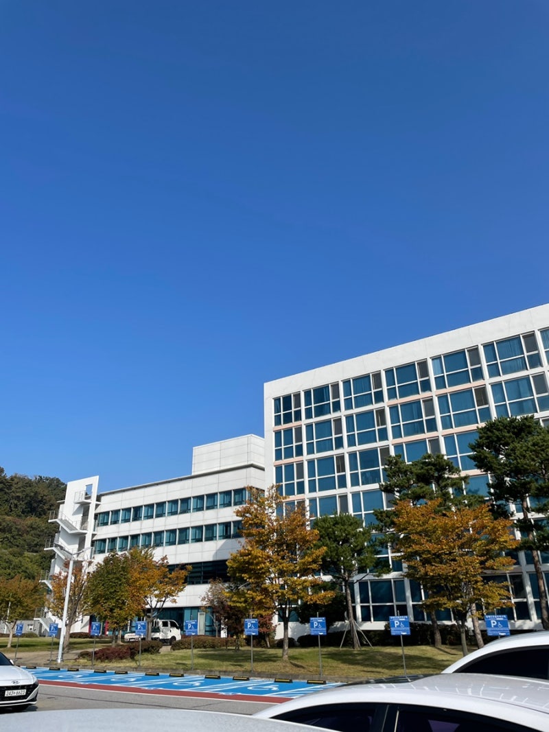 2) 파주 엘지이노텍 3주차 후기🤭 첫 급여 , 택배, 사내식당, 빙글빙글 돌아가는 신입의 하루 : 네이버 블로그