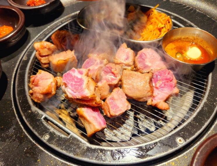 [ 전주 맛집 ] 전주혁신도시 원조 부안집 찐 고기 맛집 모임 회식하기 분위기 좋은 식당