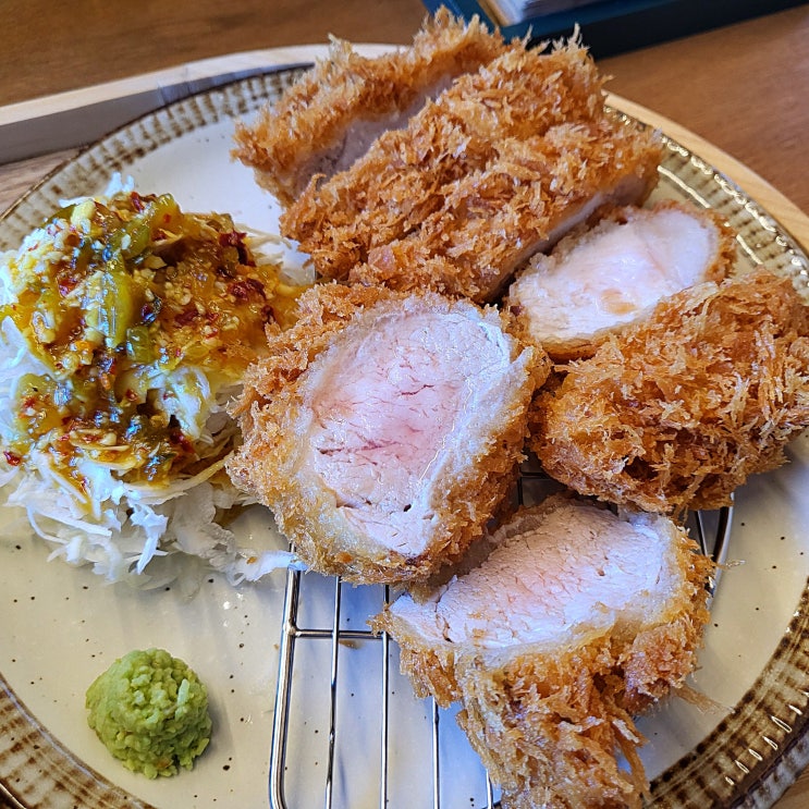 군산 롯데몰 디오션시티 돈카츠 맛집, 우수 雨水