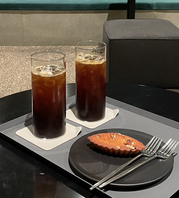  [이태원] 한남동에서 넓고 주차되는 귀한 카페 | 크레이트커피 CRATE COFFEE