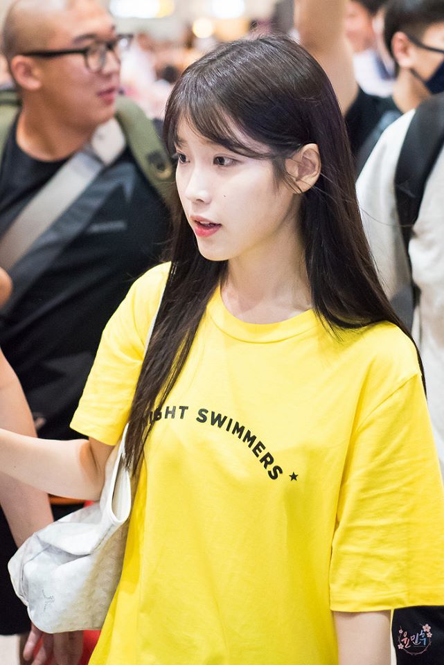아이유 #공항패션 모바일 IOS 아이폰 배경화면 다운로드 아이유 #공항패션 모바일 IOS 아이폰 배경화면 다운로드
