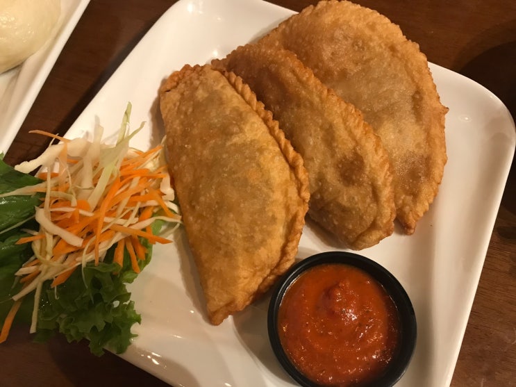  토론토 티베트 음식 맛집 Shambhala Kitchen