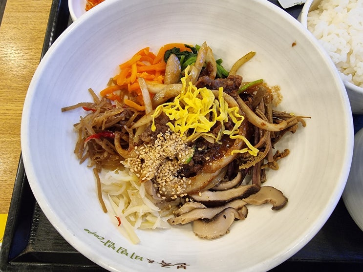  [본죽&비빔밥 cafe 여의도역점] 아플 때만 가는 곳이 아니다! 식사하러도 가기 좋은 여의도 건강 맛집