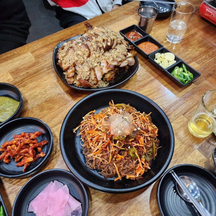  [동탄 북광장 맛집] 화성 반송동 족발 맛집 '고객만족' 마늘족발, 비빔막국수 후기