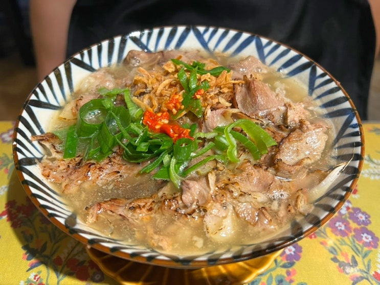  [홍대/연남 맛집] 곱창 쌀국수, 반세오로 유명한 '포가레'솔직후기