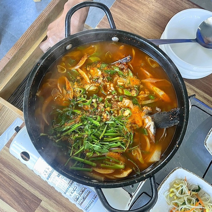  삼현식당 남해 밥집 상주은모래비치 밥집 우럭매운탕 후기