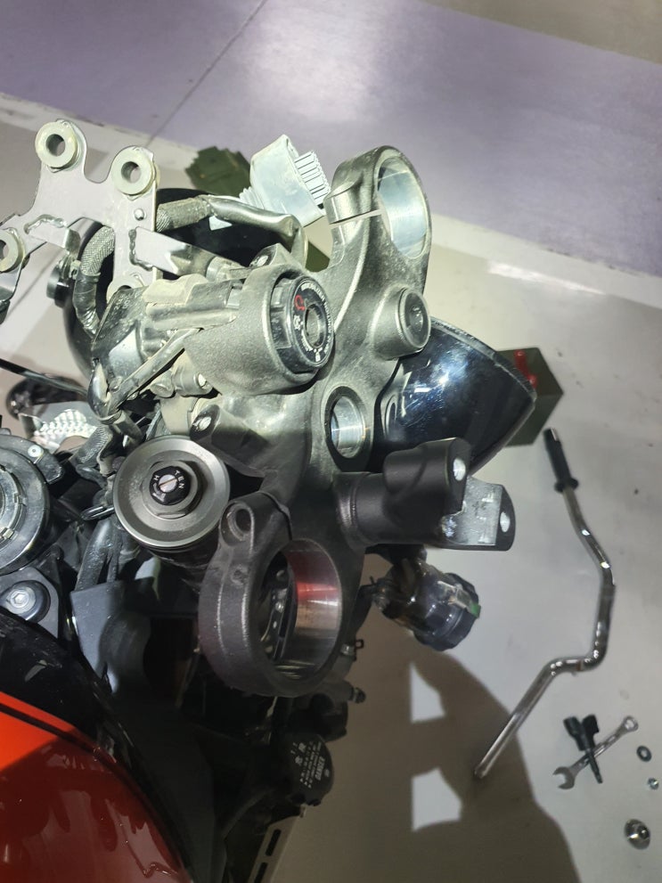  Z900RS 2019 - 탑브릿지 들어내기