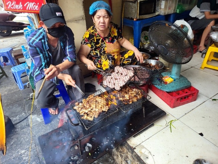  베트남 하노이 여행 맛집 호안끼엠 THACH HOAN 분짜 스프링롤 맛집 맥주 거리 맥주 분짜 스프링롤 합계 2,600원
