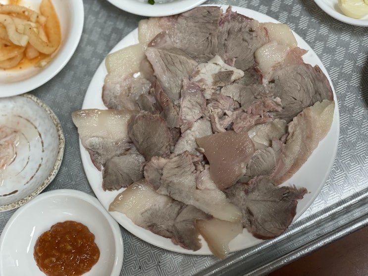  부산역 노포, 돼지수육 맛집 '평산옥'