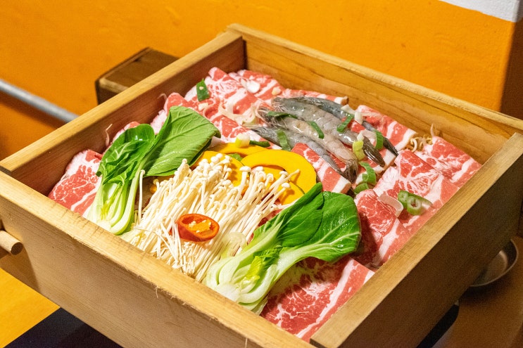  망원역맛집 - 데이트하기 좋은 깔끔한 서교동 고기집 서울편백찜 망원점