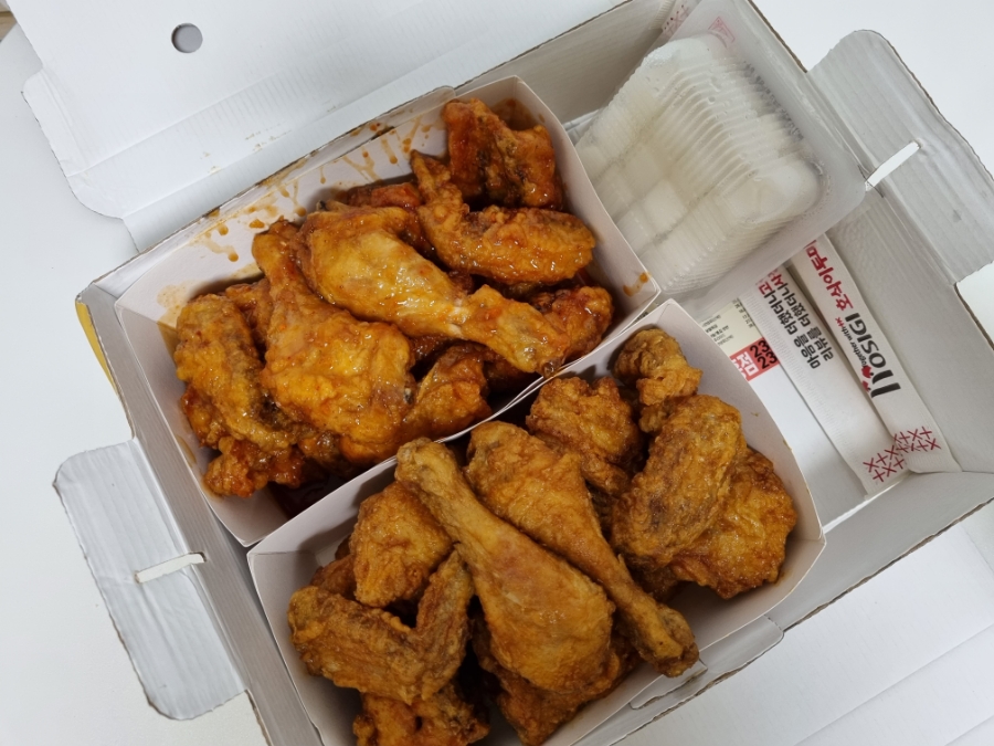 호식이두마리치킨 용흥점 사진 4