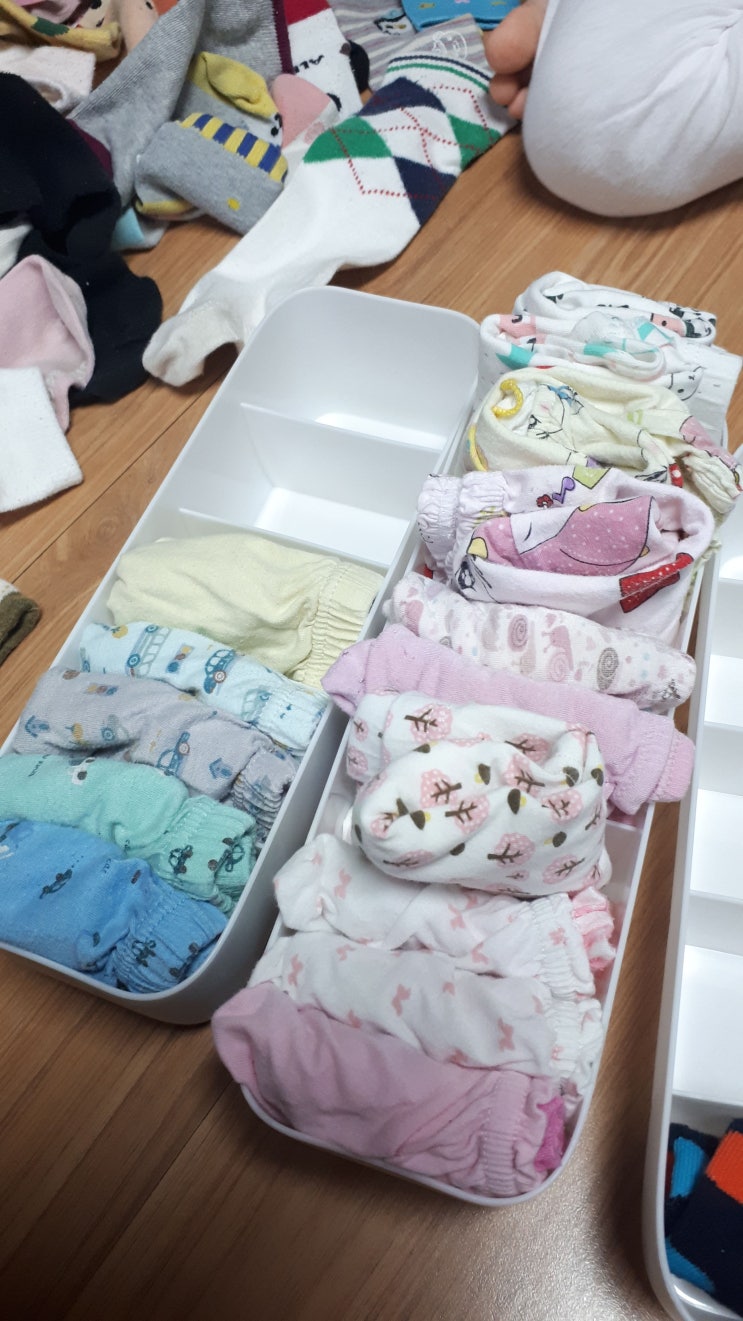내돈내산 7살, 5살 스스로 정리하는 습관 만들기! 아리코 다용도 심플 수납함 5칸 화이트 5개 세트 추천!