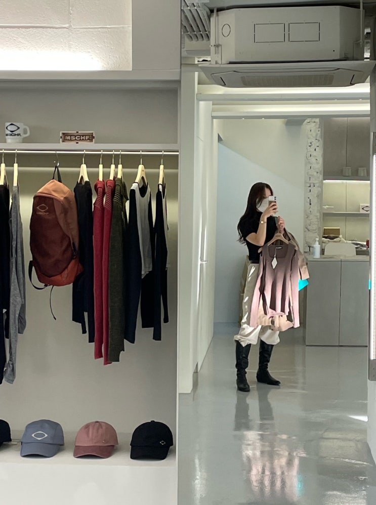  압구정 쇼핑 | MSCHIEF(미스치프) 매장 아이쇼핑