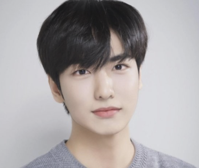  이지한 프로필 사망 나이 데뷔 프듀 배우 활동 학력 인스타그램