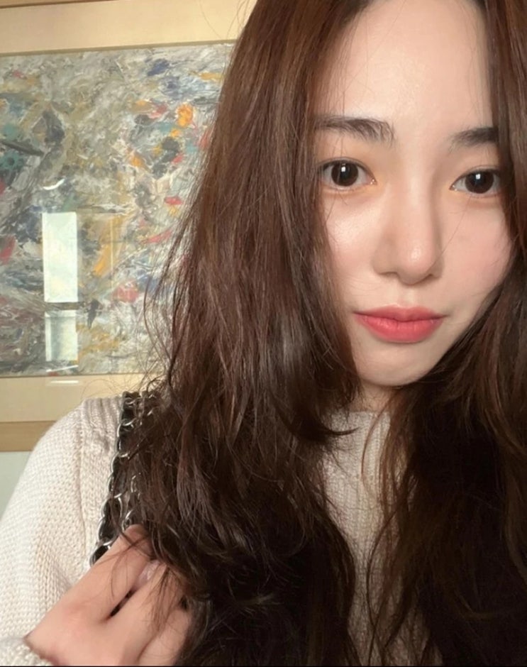 그룹 AOA 탈퇴 후 연기 활동했던 권민아, 온라인 쇼핑몰 및 브랜드 론칭 예정 "내년 1월 오픈 예정" 그룹 AOA 탈퇴 후 연기 활동했던 권민아, 온라인 쇼핑몰 및 브랜드 론칭 예정 "내년 1월 오픈 예정"