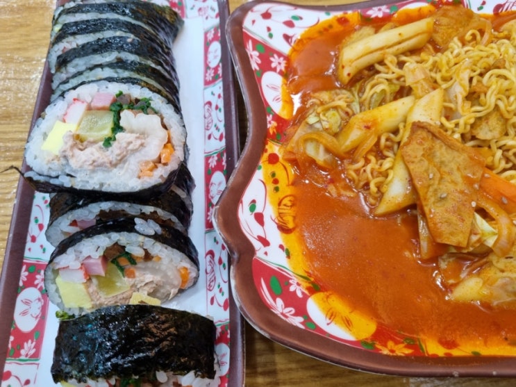  [건대입구] 김밥천국 건대 2호점 분식집 혼밥 추천 (메뉴판)