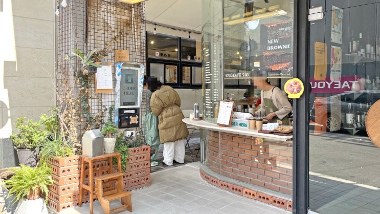  [서면] 로드스타커피스탠드 _roadstarcaffee.stand. 카페