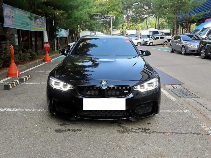  BMW M4 중고 지루하지 않아요