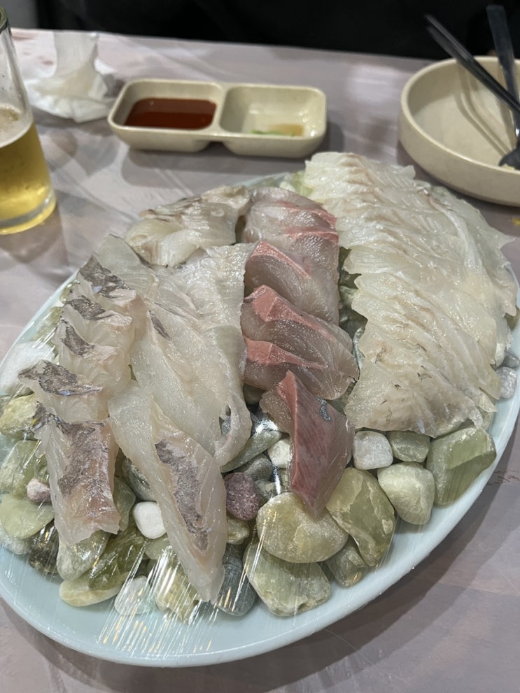  [시흥]동네존맛집5 - 이게 바로 시흥의 오마카세..! 가성비 넘치는 주주총회 회센터 소주 5병 각이야.. 여긴 찐이라고..