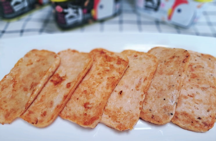 짜지않은 촉촉한 고단백 치킨햄, 오뚜기 칰햄을 소개합니다! 짜지않은 촉촉한 고단백 치킨햄, 오뚜기 칰햄을 소개합니다!