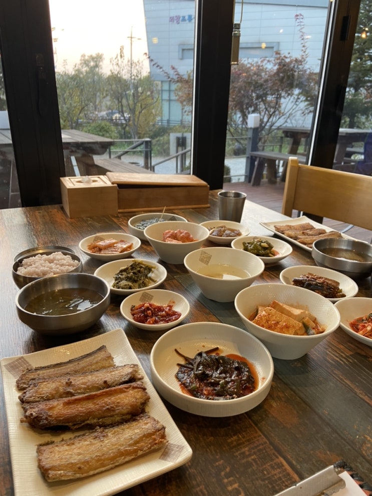  의왕 왕송호수 맛집 _ 둥근상시골집