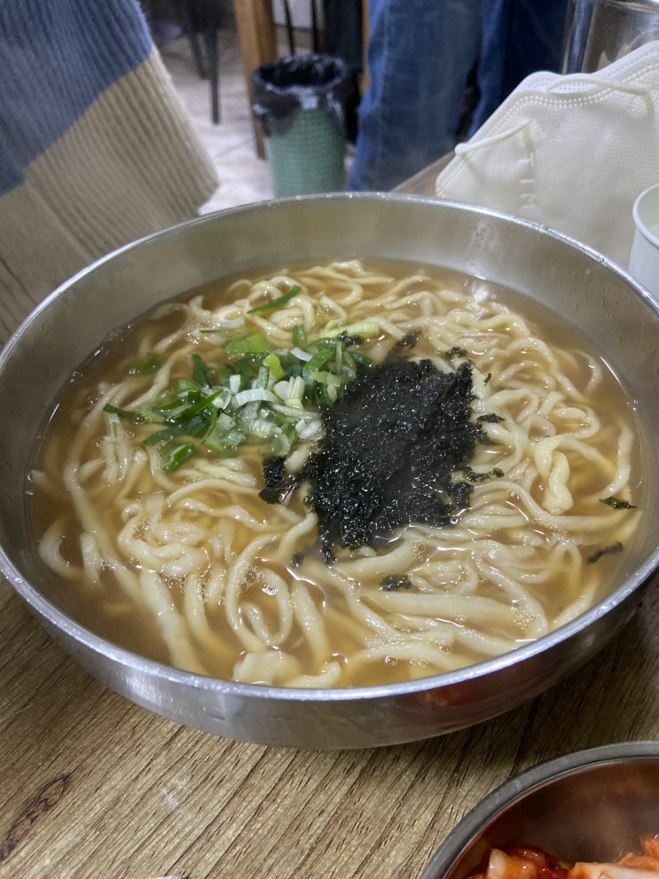  천안 중앙시장 홍두깨 손 칼국수!