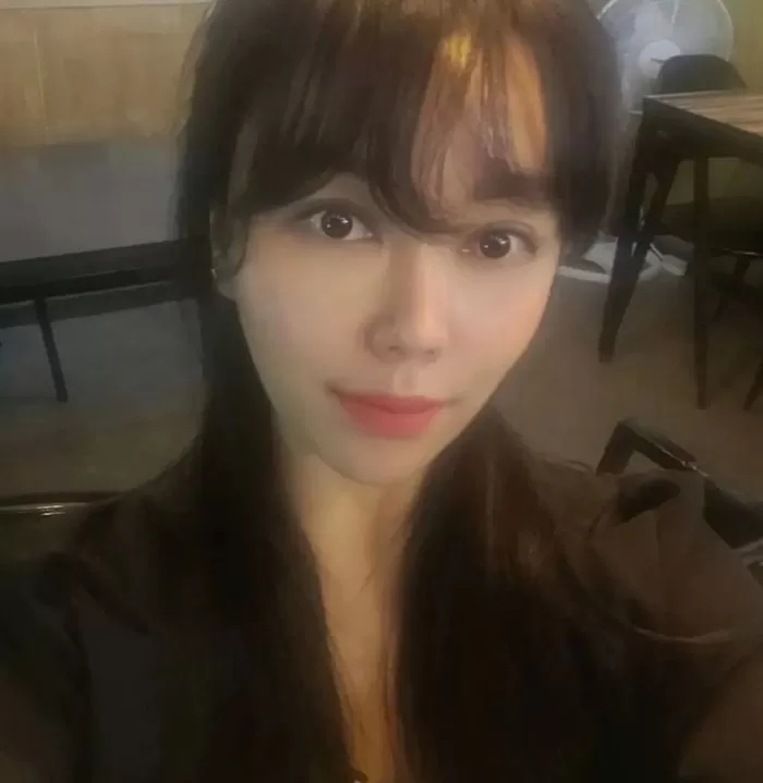 50억 재력가 '나는 솔로' 10기 정숙, 이번엔 짝퉁 의혹으로 분노 "짝퉁이든 진짜든 그게 그리 중요한가요?" 50억 재력가 '나는 솔로' 10기 정숙, 이번엔 짝퉁 의혹으로 분노 "짝퉁이든 진짜든 그게 그리 중요한가요?"