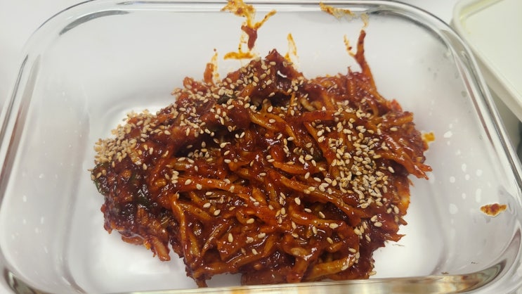 초간단 진미채오징어채볶음 밑 반찬 한 끼 초간단 진미채오징어채볶음 밑 반찬 한 끼